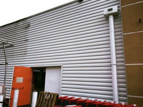 NETTOYAGE FAÇADE<br>BATIMENT INDUSTRIEL