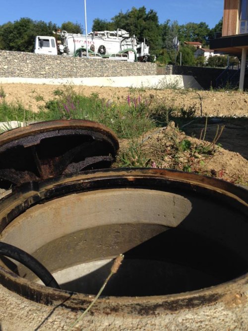 Entretien de réseau de canalisation dans les Pyrénées